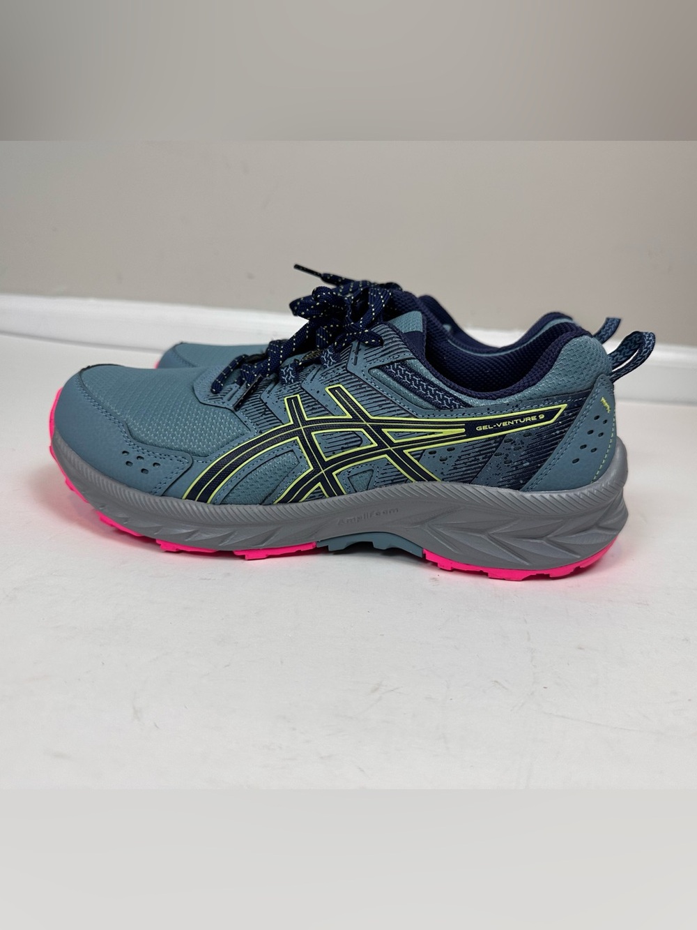 ASICS Gel Venture 9 Women’s 10 Wide Indigo Blue Papaya Trail Running Shoes